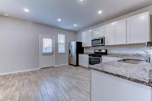 24803 Russet Bluff Trl, Houston, TX 77336 - Photo 8