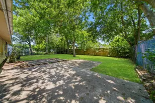 3025 Vance Ave, Texas City, TX 77590 - Photo 12