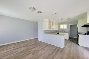 1102 Avenue C, Sweeny, TX 77480 - Photo 10