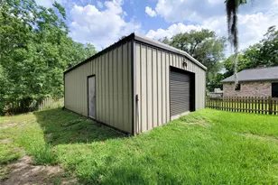 1102 Avenue C, Sweeny, TX 77480 - Photo 26