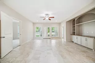 11 Twin Greens Ct, Houston, TX 77339 - Photo 36
