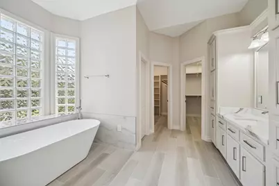 11 Twin Greens Court, Houston, TX 77339 - Photo 32
