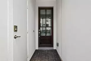 2812 Grand Fountains Dr, Houston, TX 77054 - Photo 6