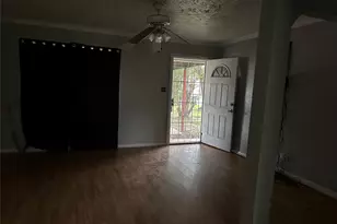 4730 Angleton St, Houston, TX 77033 - Photo 12