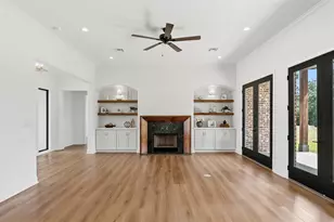 5623 Mill Water Ct, Bryan, TX 77808 - Photo 8