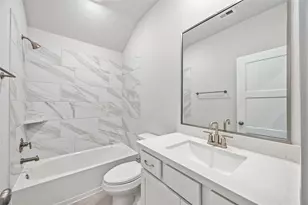 225 Orchard Laurel Dr, Alvin, TX 77511 - Photo 22