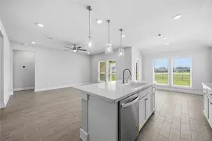 225 Orchard Laurel Dr, Alvin, TX 77511 - Photo 14