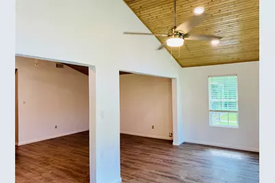 28624 Rantoul Court, Huntsville, TX 77320 - Photo 16