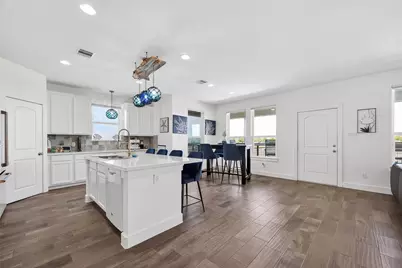 1300 Menard Avenue, Seabrook, TX 77586 - Photo 8