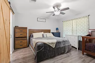 1915 8th St, Hempstead, TX 77445 - Photo 12