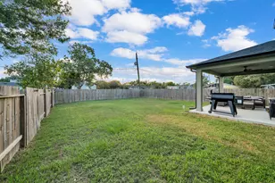 212 S Lobit St, La Porte, TX 77571 - Photo 40