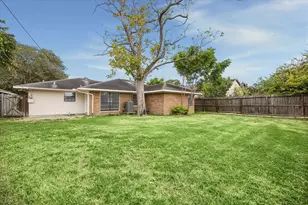 626 Sulphur St, Houston, TX 77034 - Photo 16