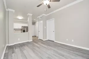 2222 Maroneal St, Houston, TX 77030 - Photo 6