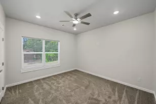 117 Sun City Ln, Conroe, TX 77304 - Photo 32