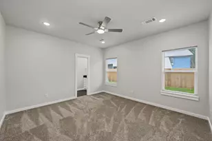 117 Sun City Ln, Conroe, TX 77304 - Photo 14