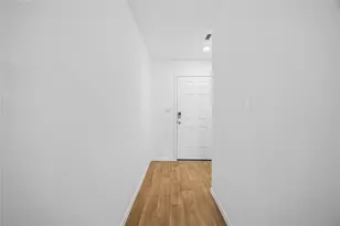 6208 Olive Pit Ln, Houston, TX 77048 - Photo 2