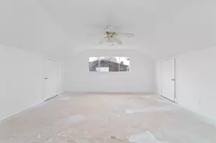 7919 Twin Hills Dr, Houston, TX 77071 - Photo 14