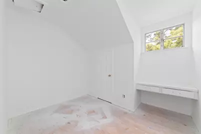 7919 Twin Hills Drive, Houston, TX 77071 - Photo 16