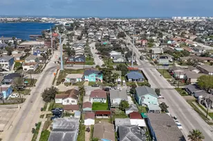 5721 Sylvia Dr, Galveston, TX 77551 - Photo 30