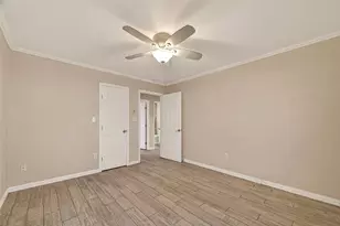 5721 Sylvia Dr, Galveston, TX 77551 - Photo 16
