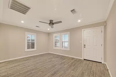 5721 Sylvia Drive, Galveston, TX 77551 - Photo 4