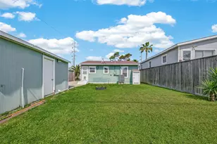 5721 Sylvia Dr, Galveston, TX 77551 - Photo 24