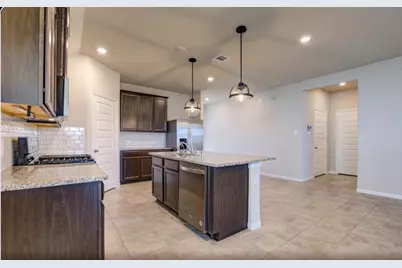 1207 Cascade Hills Drive, Rosharon, TX 77583 - Photo 10