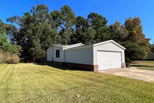 16385 Red Tail Hawk Ct, Conroe, TX 77302 - Photo 2