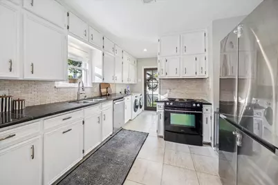 1402 Vassar Street, Houston, TX 77006 - Photo 12