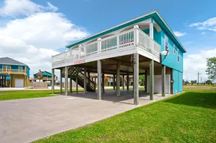 988 Gulf Rd, Crystal Beach, TX 77650 - Photo 30