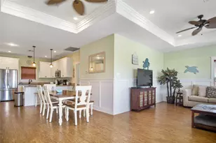 988 Gulf Rd, Crystal Beach, TX 77650 - Photo 6