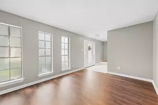 1926 Victoria Garden Dr, Richmond, TX 77406 - Photo 2