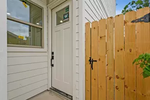 7416 Maxroy St, Houston, TX 77088 - Photo 6