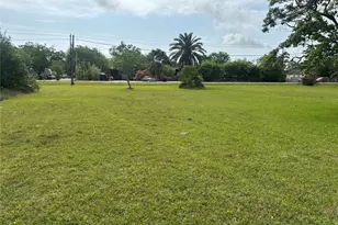 436 9th St, San Leon, TX 77539 - Photo 18