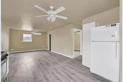 2324 Avenue P #Back Up, Galveston, TX 77550 - Photo 10