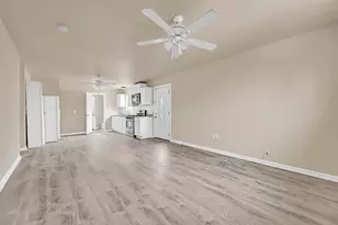 2324 Ave P, Galveston, TX 77550 - Photo 18