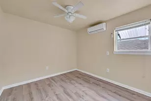 2324 Ave P, Galveston, TX 77550 - Photo 14
