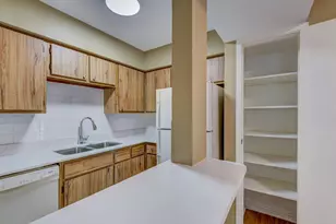 18519 Egret Bay Blvd, Webster, TX 77058 - Photo 8