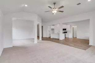 3222 Emerald Hls Dr, Angleton, TX 77515 - Photo 14