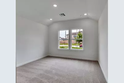 3222 Emerald Hills Drive, Angleton, TX 77515 - Photo 8