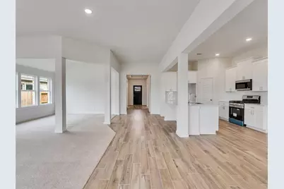 3222 Emerald Hills Drive, Angleton, TX 77515 - Photo 2