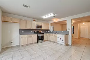 2642 Skyview Trace Ct, Houston, TX 77047 - Photo 12