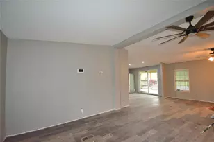 10007 Cheryl St, Manvel, TX 77578 - Photo 12