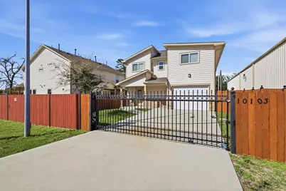 10103 Goldcrest Street, Houston, TX 77076 - Photo 2