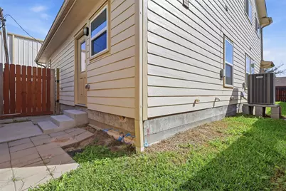 10103 Goldcrest Street, Houston, TX 77076 - Photo 22