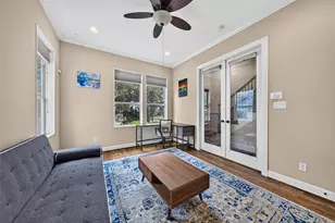 128 Drew St, Houston, TX 77006 - Photo 8