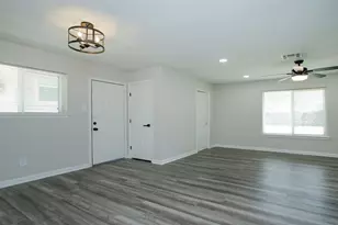 11058 Vailview Dr, Houston, TX 77016 - Photo 6