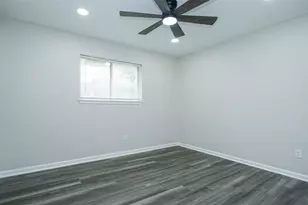 11058 Vailview Dr, Houston, TX 77016 - Photo 14