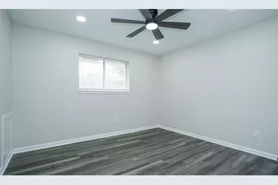 11058 Vailview Drive, Houston, TX 77016 - Photo 14
