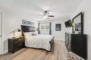 3224 Timmons Ln, Houston, TX 77027 - Photo 8